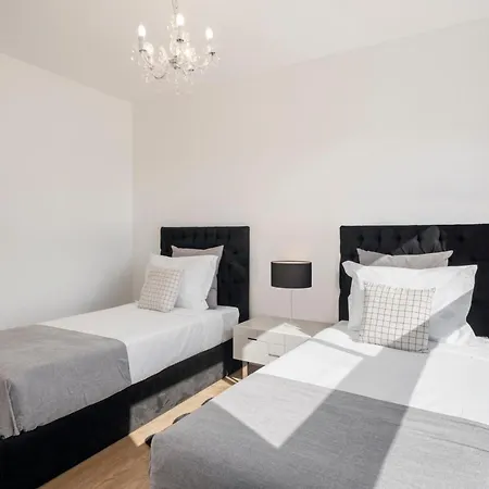 Sao Lucas Ii By An Island * Funchal (Madeira)