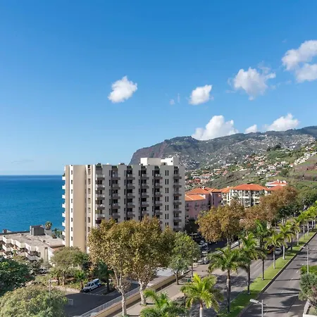 Sao Lucas Ii By An Island Apartment